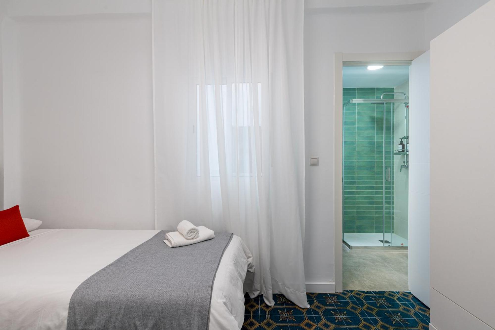 Piso Elegante Y Nuevo De 3 Habitaciones Y 2 Banos Sevilla Exteriér fotografie
